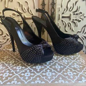 Le Chateau Black Satin Knot with silver stud detail, Size 8